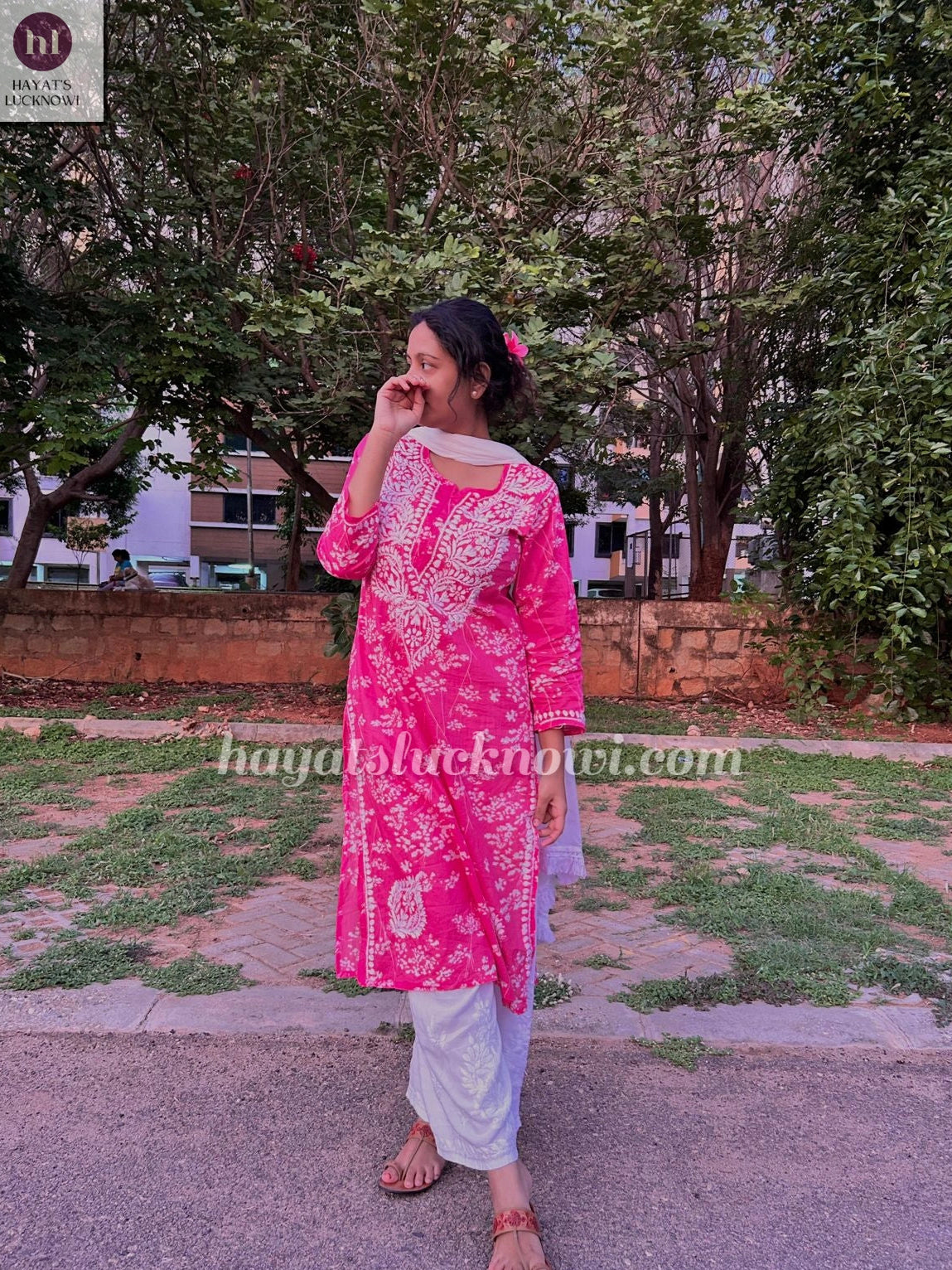 Batool pink mul mul kurta