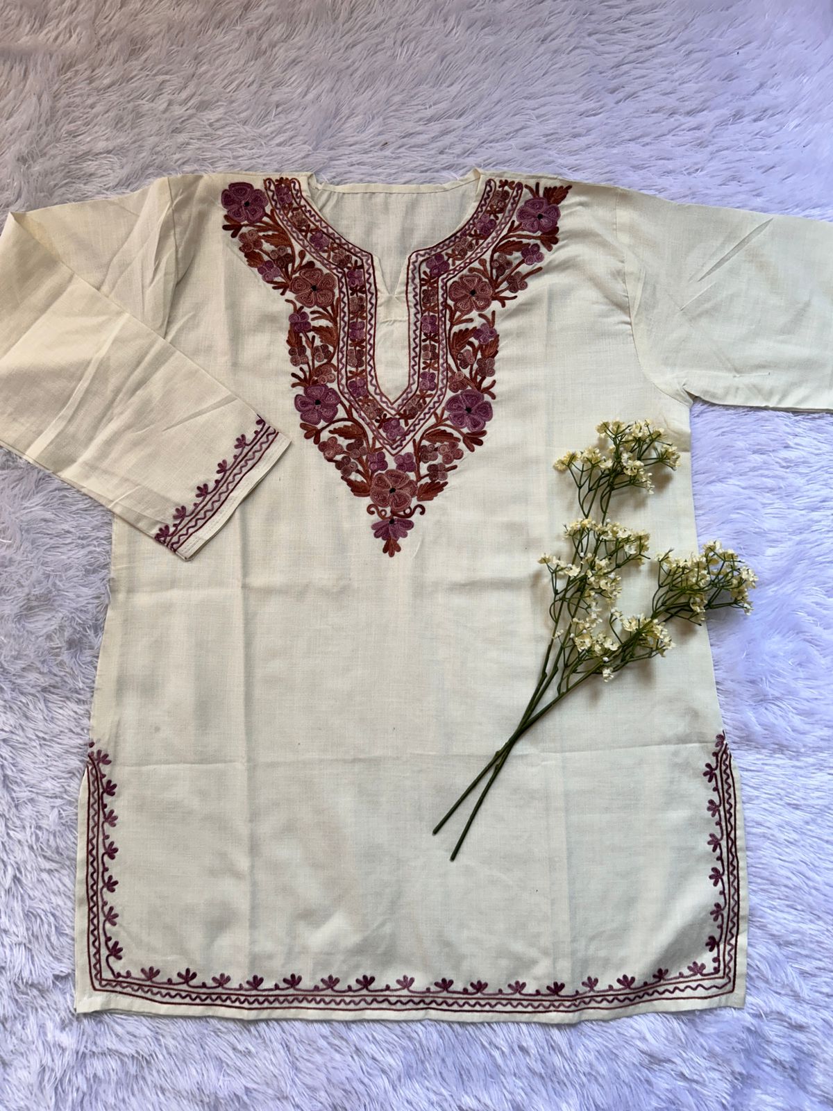 Gulnaz Kashmiri Short Kurta