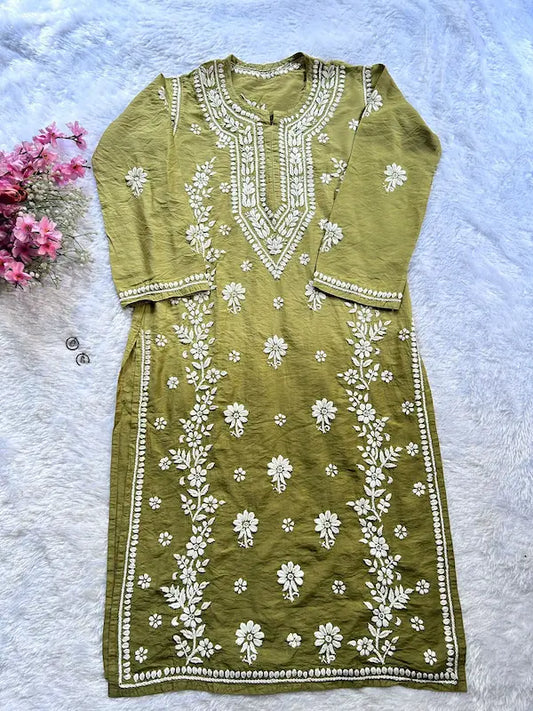 पीली चंदेरी चिकनकारी कुर्ती