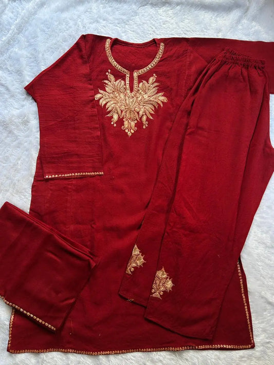 Maroon Kashmiri Tilla Work Woolen Pheran by Hayat's Lucknowi