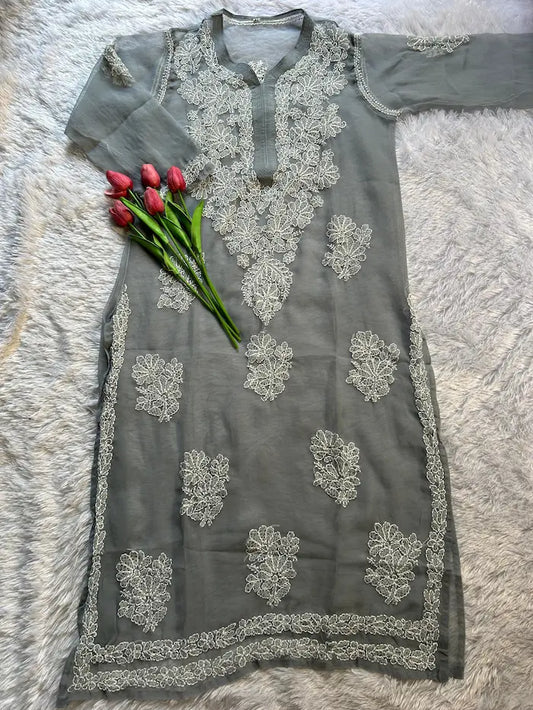 Gray georgette chikankari kurti with embroidery by Hayat’s Lucknowi