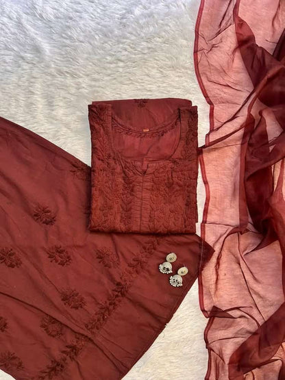 
Brown chikankari Farshi shalwar suit featuring intricate hand embroidery and elegant traditional craftsmanship for sophisticated festive and ethnic wear by Hayat's Lucknowi.
