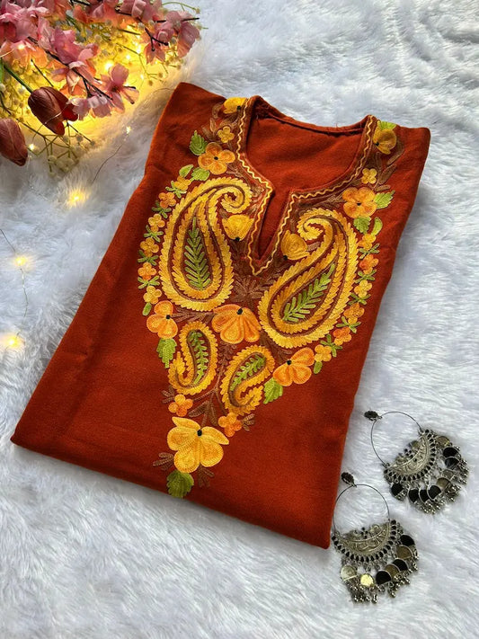 
Handcrafted Kashmiri woolen long kurta combining comfort and timeless ethnic elegance by Hayat's Lucknowi
