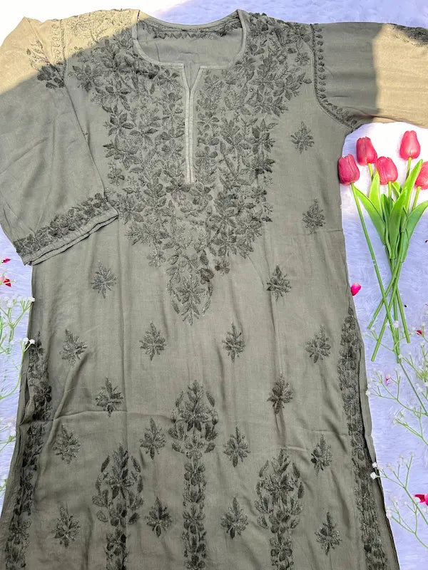 Gray modal long kurta with chikankari embroidery by Hayat’s Lucknowi