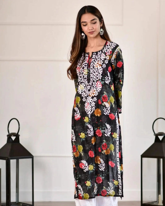 Black mul mul kurta with Lucknowi chikankari embroidery by Hayat’s Lucknowi