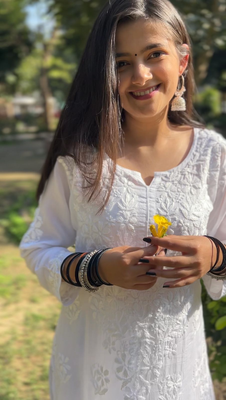 Safina White Pure Modal Kurti - Hayat's Lucknowi