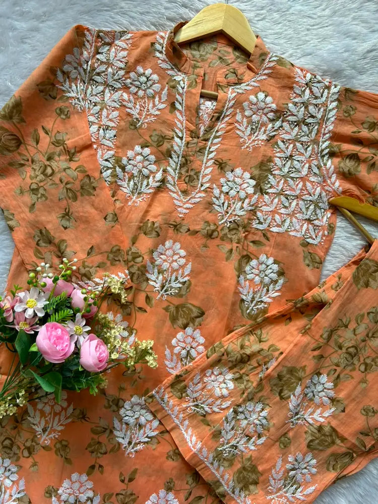 
Sana peach green mul mul Lucknowi chikankari kurta set featuring delicate hand embroidery and soft breathable fabric for elegant everyday and festive ethnic wear by Hayat's Lucknowi.
