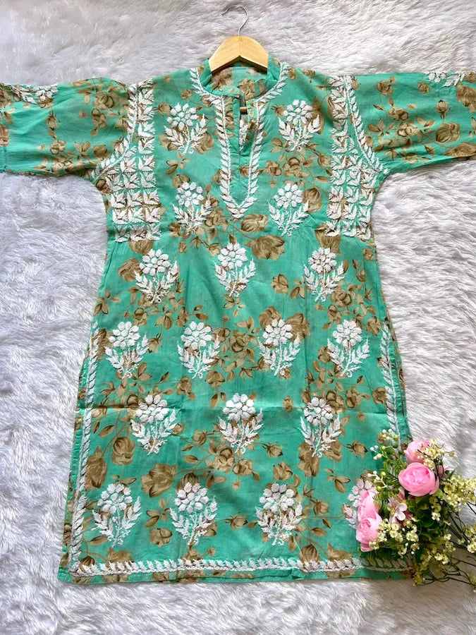 
Sana sea green mul mul Lucknowi chikankari kurta set featuring delicate hand embroidery and soft breathable fabric for fresh, elegant everyday and festive ethnic wear by Hayat's Lucknowi.
