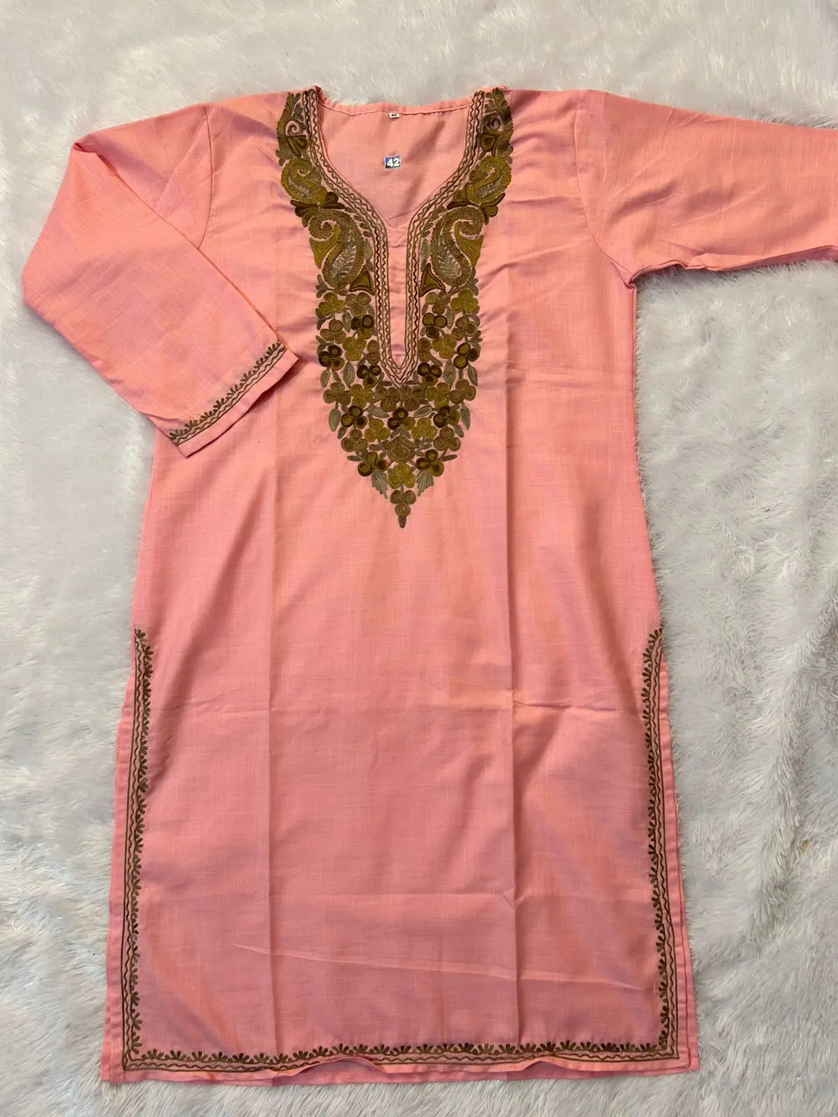 pink Kashmiri long kurta with thread embroidery by Hayat’s Lucknowi