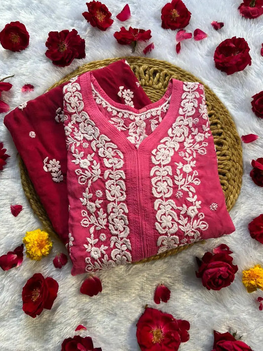 गुलाबी मलमल रेशम चिकनकारी कुर्ता