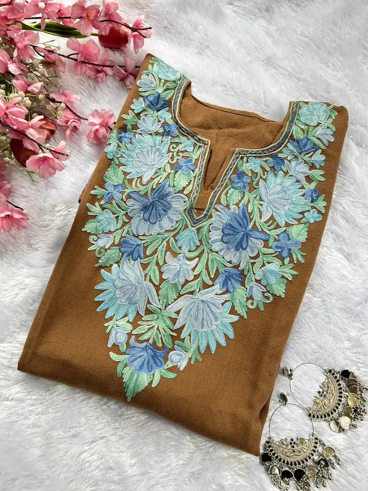 सेज ग्रीन कश्मीरी ऊनी फेरन