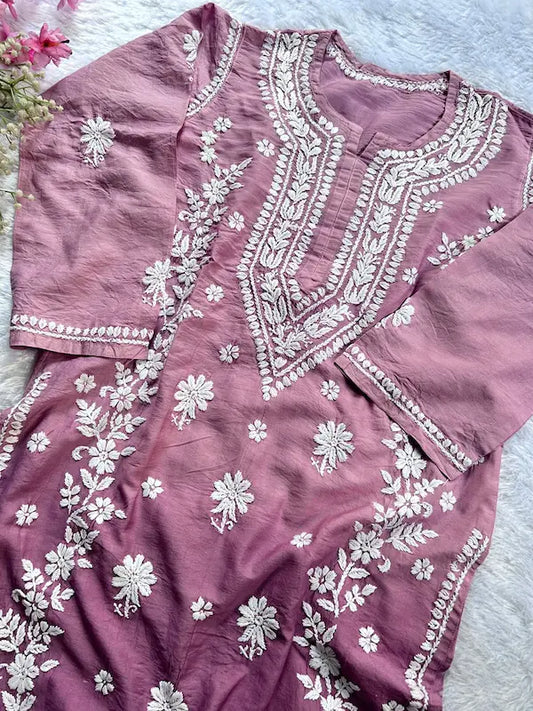 पीली चंदेरी चिकनकारी कुर्ती