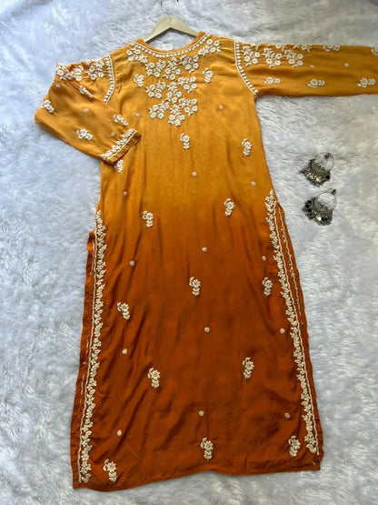 सरसों मलमल रेशम चिकनकारी कुर्ता