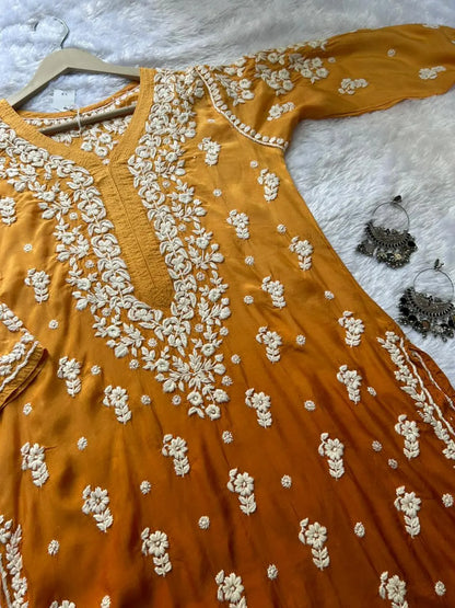 सरसों मलमल रेशम चिकनकारी कुर्ता