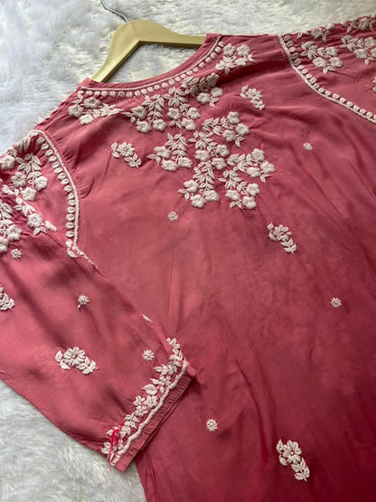 मौवे मलमल सिल्क चिकनकारी कुर्ता