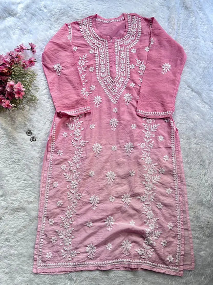 गुलाबी चंदेरी कुर्ती