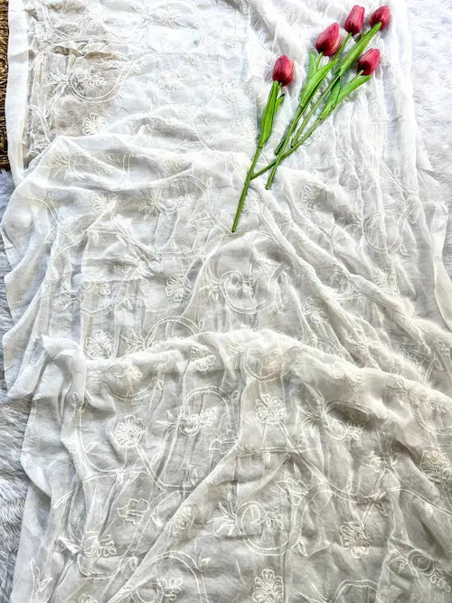 Chiffon dupatta with aari work embroidery by Hayat’s Lucknowi