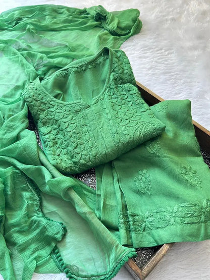 
Sabz green rayon chikankari kurta set with dupatta featuring handcrafted Lucknowi embroidery by Hayat's Lucknowi
