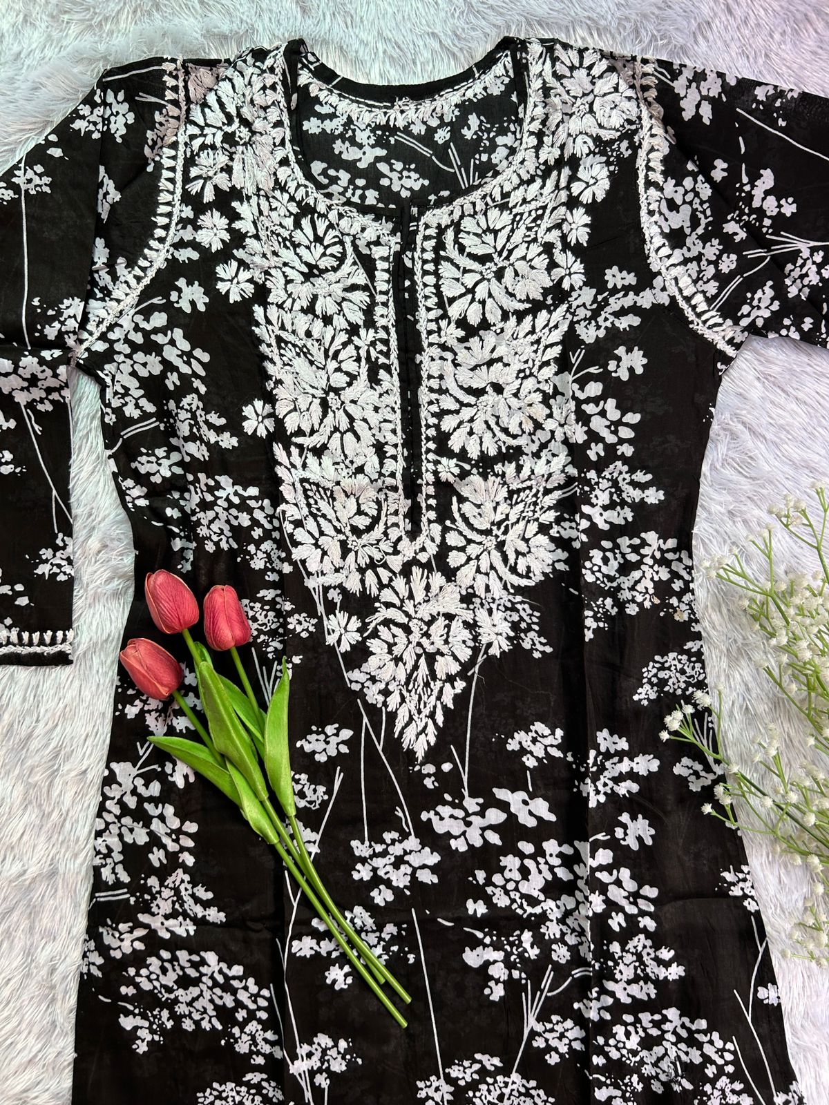 Mahira inspired black mul mul kurta - Hayat's Lucknowi